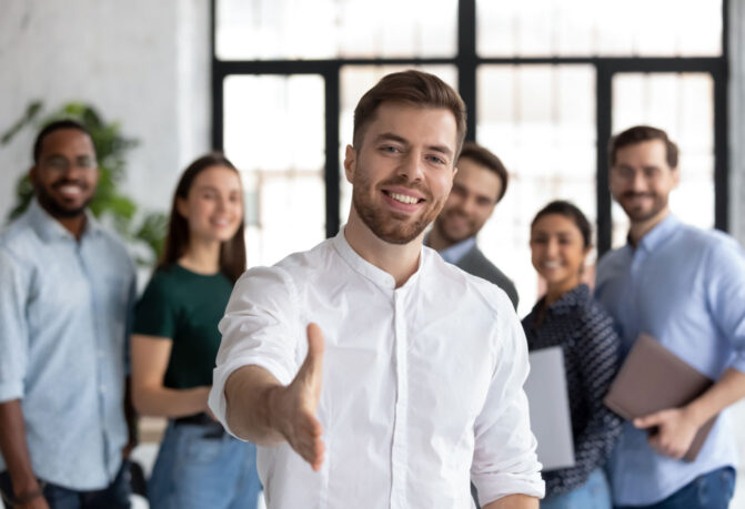 <strong>Devenir enseignant<br>
dans un établissement catholique</strong><br>
de l'Aube et de la Haute-Marne