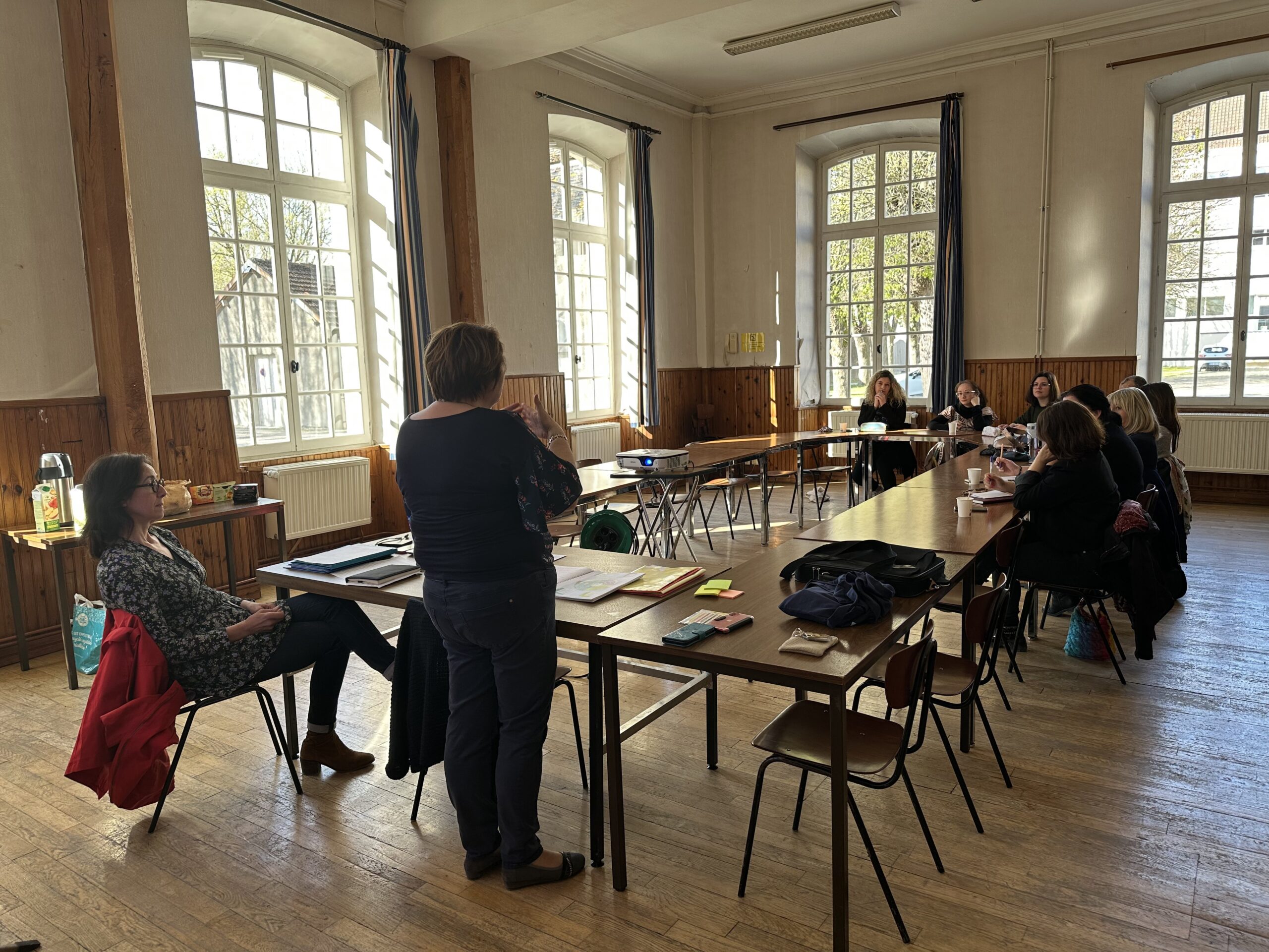 Réunion du 5 avril 2023 avec les jeunes enseignants de notre interdiocèse !