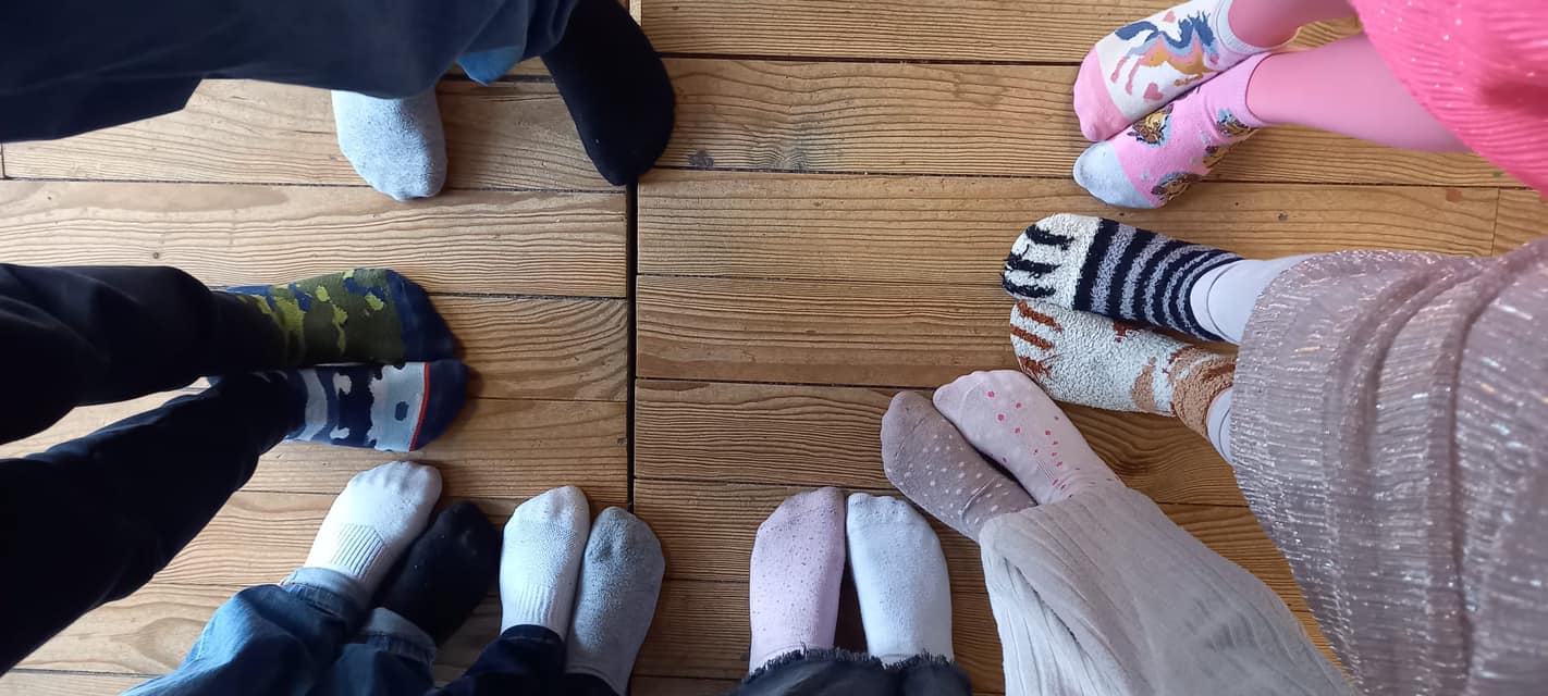 Opération « chaussettes dépareillées » pour la trisomie 21 à l&rsquo;école Saint Pierre de Troyes !